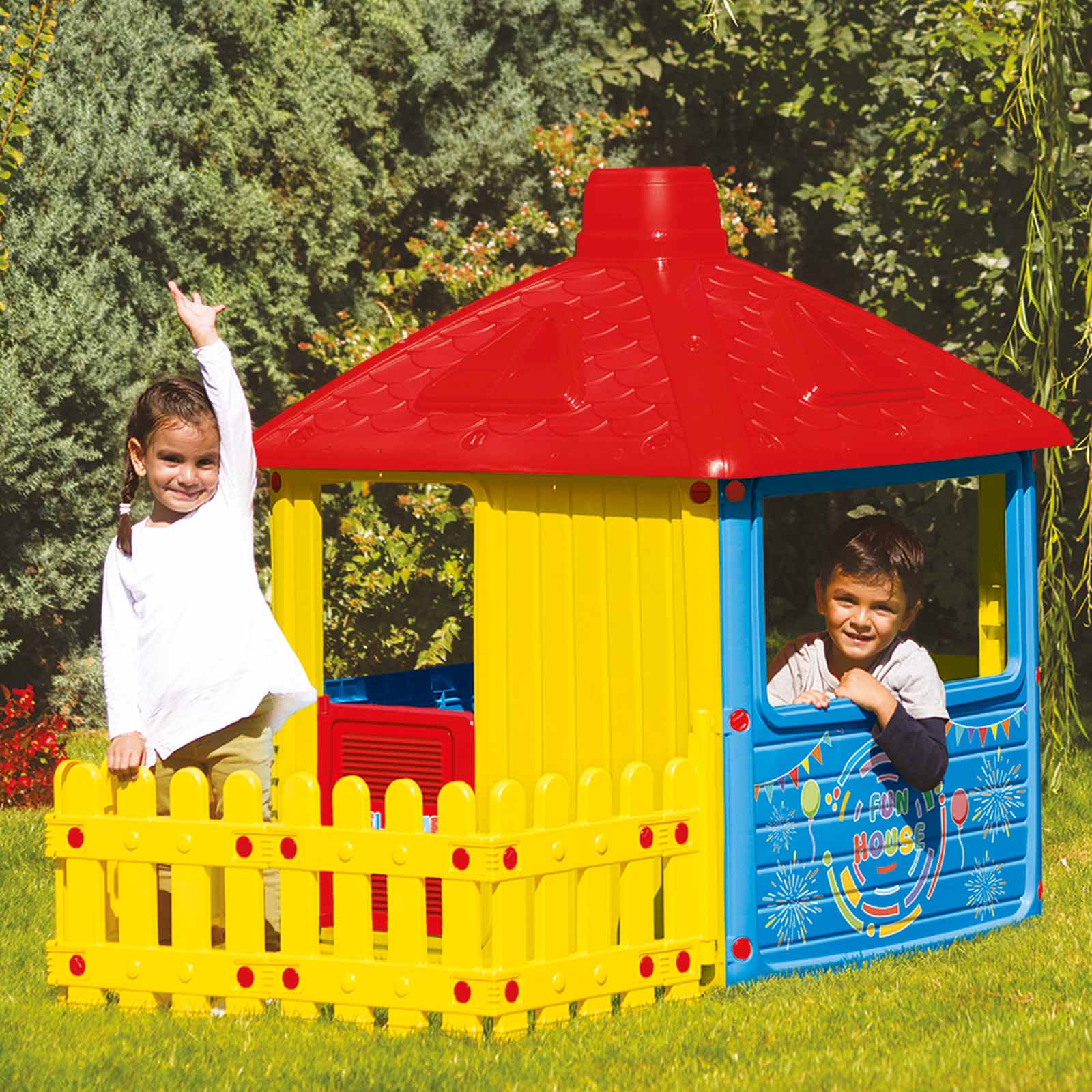 Kids Indoor/Outdoor Playhouse with Fence - Multicoloured