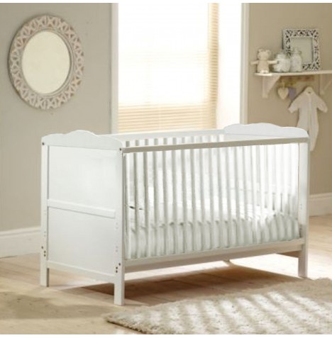 4Baby Classic Cot Bed With Luxury Foam Mattress - White