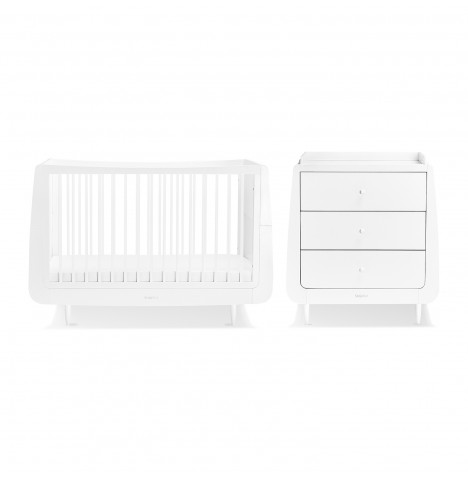 Snuz SnuzKot Skandi 4 Piece Cot Bed Nursery Furniture Room Set With Dresser & Free Maxi Air Cool Mattress - White