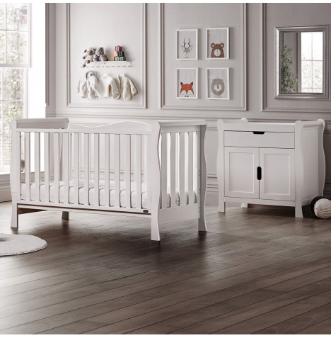 Puggle Prestbury Imperial Luxe Sleigh 4pc Nursery Furniture Set with Fibre Mattress - White