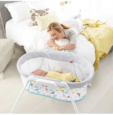 Fisher Price Stow & Go Travel Bassinet - Multicoloured