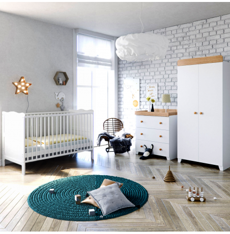 Puggle Henbury Cot Bed 5 Piece Nursery Furniture Set With Deluxe 5inch Maxi Air Cool Mattresss - White & Oak