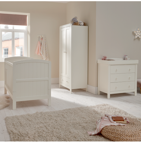 Mamas & Papas Dover Cot Bed 5 Piece Nursery Furniture Set with Fibre Mattress - White