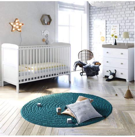 Puggle Henbury Cot Bed 4 Piece Nursery Furniture Set With Maxi Air Cool Mattress - White & Grey